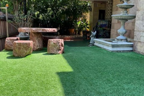 Villa in Bangkok, Thailand 4 bedrooms № 133817 - photo 27