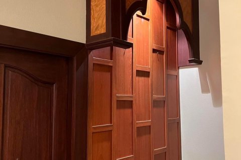 Villa in Bangkok, Thailand 4 bedrooms № 133817 - photo 11