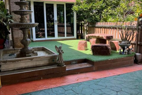 Villa in Bangkok, Thailand 4 bedrooms № 133817 - photo 26