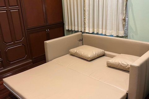 Villa in Bangkok, Thailand 4 bedrooms № 133817 - photo 14