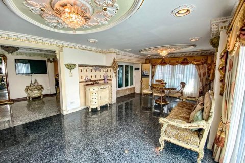 Вилла в Кханнаяу, Бангкок, Таиланд с 4 спальнями  № 133814 - фото 1