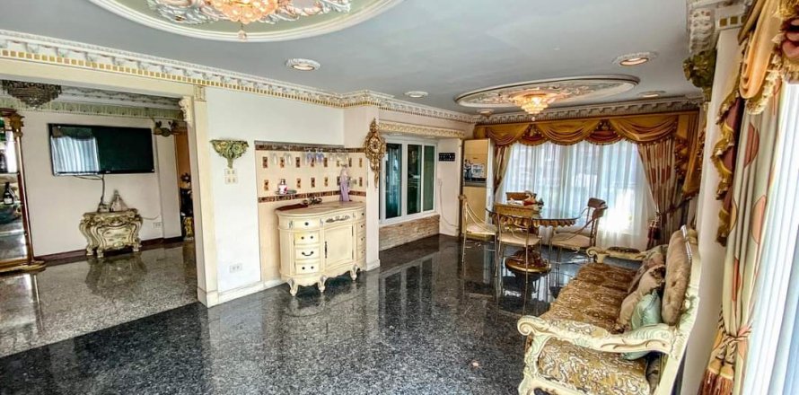 Вилла в Кханнаяу, Бангкок, Таиланд с 4 спальнями  № 133814