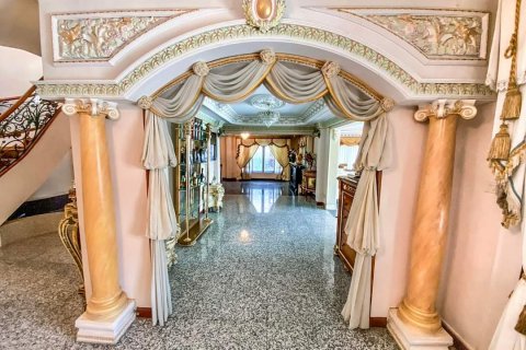 Вилла в Кханнаяу, Бангкок, Таиланд с 4 спальнями  № 133814 - фото 6