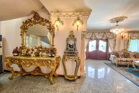 Вилла в Кханнаяу, Бангкок, Таиланд с 4 спальнями  № 133814 - фото 7