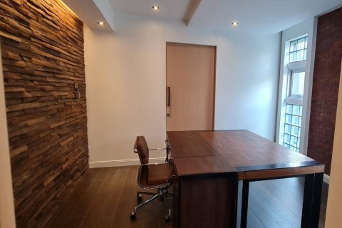 Пентхаус в Ваттхане, Бангкок, Таиланд с 4 спальнями  № 133816 - фото 25