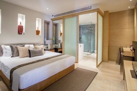 Villa in Phuket, Thailand 5 bedrooms № 168866 - photo 13