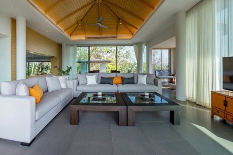 Villa in Phuket, Thailand 5 bedrooms № 168866 - photo 11