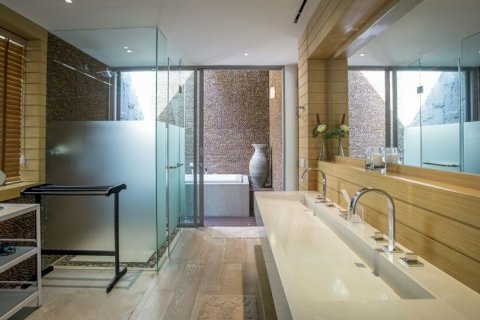 Villa in Phuket, Thailand 5 bedrooms № 168866 - photo 17