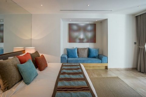 Villa in Phuket, Thailand 5 bedrooms № 168866 - photo 14