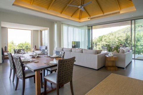 Villa in Phuket, Thailand 5 bedrooms № 168866 - photo 10