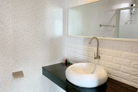 House in Klaeng, Thailand 3 bedrooms № 168862 - photo 16