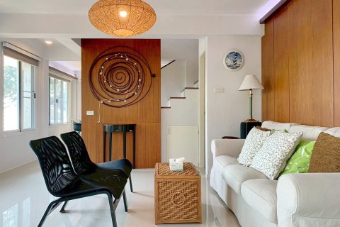 House in Klaeng, Thailand 3 bedrooms № 168862 - photo 2