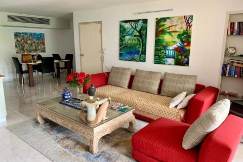 Condo in Kathu, Thailand, 2 bedrooms  № 168861 - photo 9