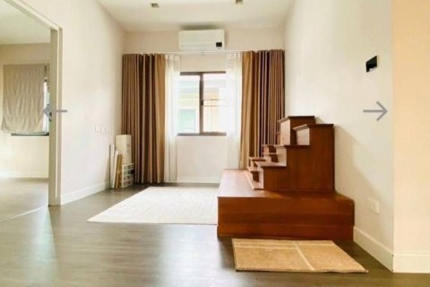House in Saphan Sung, Bangkok, Thailand 4 bedrooms № 168863 - photo 17
