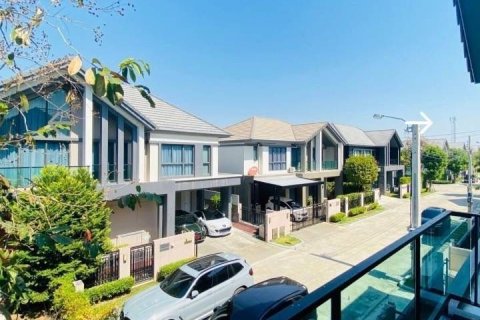 House in Saphan Sung, Bangkok, Thailand 4 bedrooms № 168863 - photo 6