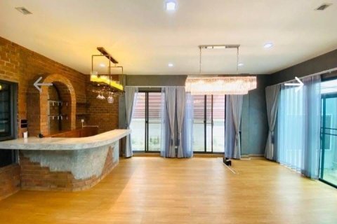 House in Saphan Sung, Bangkok, Thailand 4 bedrooms № 168863 - photo 12