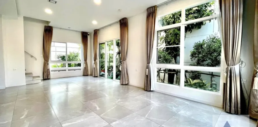 Haus in Prawet, Bangkok, Thailand 3 Schlafzimmer № 216191