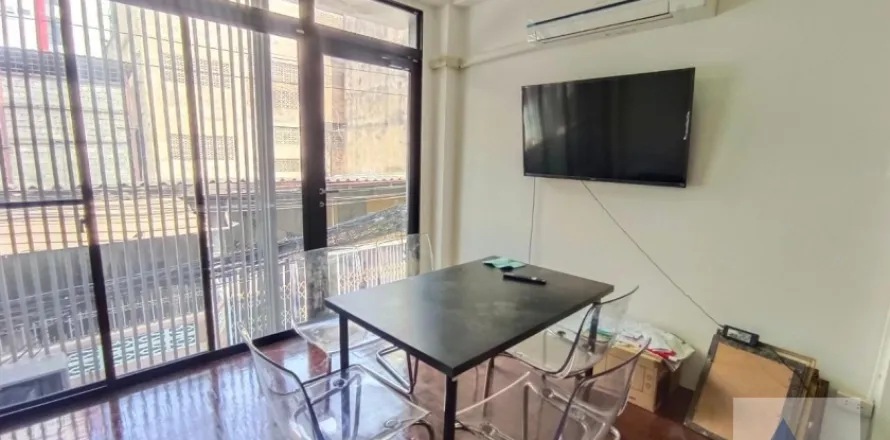Haus in Yan Nawa, Bangkok, Thailand 1 Schlafzimmer № 216187
