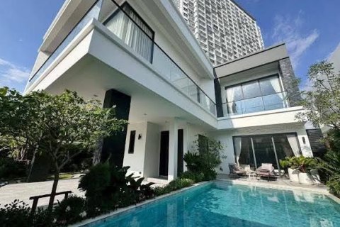 Вилла в Паттайе, Таиланд с 4 спальнями  № 152631 - фото 2