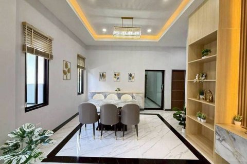 House in Pattaya, Thailand 3 bedrooms № 152635 - photo 18