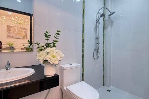 House in Pattaya, Thailand 2 bedrooms № 152634 - photo 5