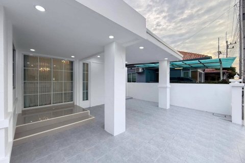 House in Pattaya, Thailand 2 bedrooms № 152634 - photo 4