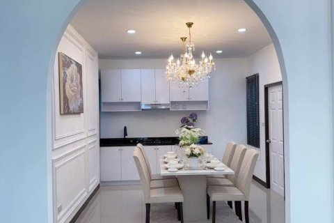 House in Pattaya, Thailand 2 bedrooms № 152634 - photo 13