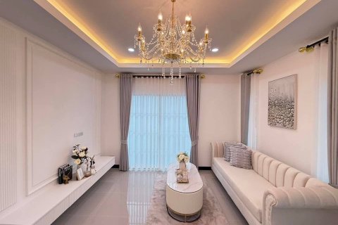 House in Pattaya, Thailand 2 bedrooms № 152634 - photo 16