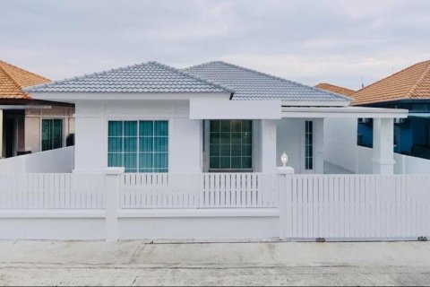 House in Pattaya, Thailand 2 bedrooms № 152634 - photo 1