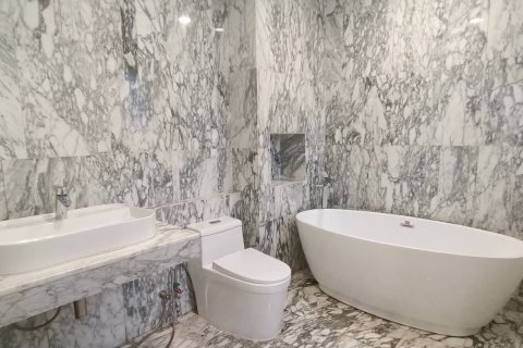 Таунхаус в Ваттхане, Бангкок, Таиланд с 4 спальнями  № 160868 - фото 12