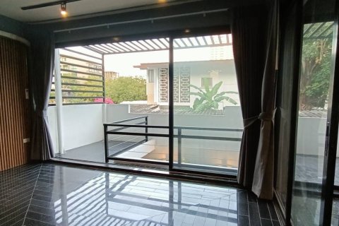 Таунхаус в Ваттхане, Бангкок, Таиланд с 4 спальнями  № 160868 - фото 19