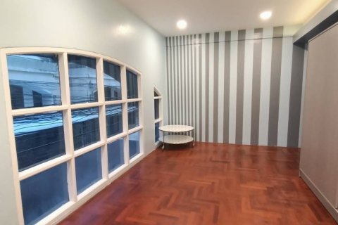 Таунхаус в Ваттхане, Бангкок, Таиланд с 4 спальнями  № 160868 - фото 26