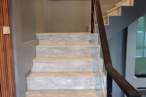 Таунхаус в Ваттхане, Бангкок, Таиланд с 4 спальнями  № 160868 - фото 18