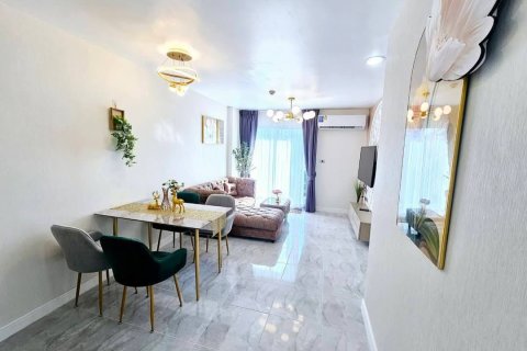 Studio in the Condo in Watthana, Bangkok, Thailand  № 160867 - photo 5