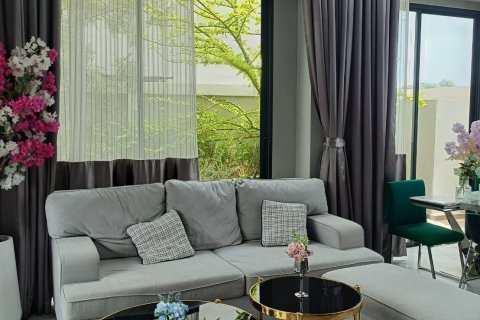 Villa in Pattaya, Thailand 4 bedrooms № 160865