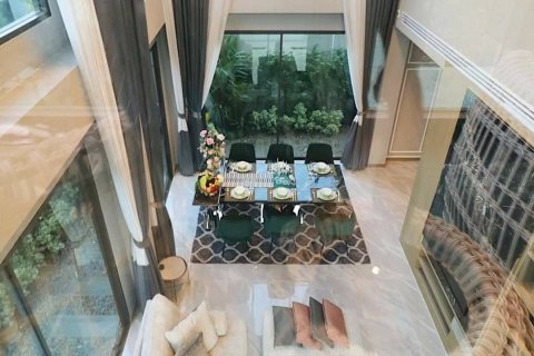 Villa in Pattaya, Thailand 4 bedrooms № 160865 - photo 8