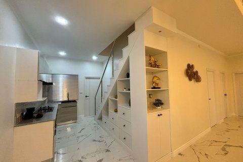 House in Hua Hin, Thailand 3 bedrooms № 160862 - photo 6