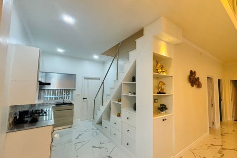 House in Hua Hin, Thailand 3 bedrooms № 160862 - photo 3