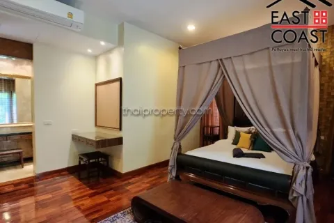 Casa de 4 dormitorios en Pattaya, Tailandia № 213792 - foto 27