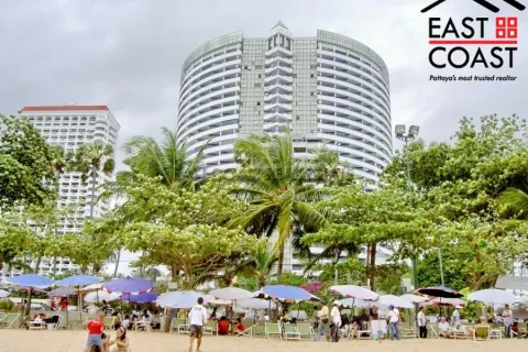 Condominio de 2 dormitorios en Jomtien Beach, Pattaya, Tailandia № 213789 - foto 30