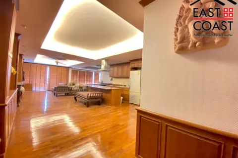 Condominio de 2 dormitorios en Jomtien Beach, Pattaya, Tailandia № 213789 - foto 2