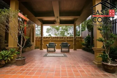 Casa de 3 dormitorios en Pattaya, Tailandia № 213790 - foto 15