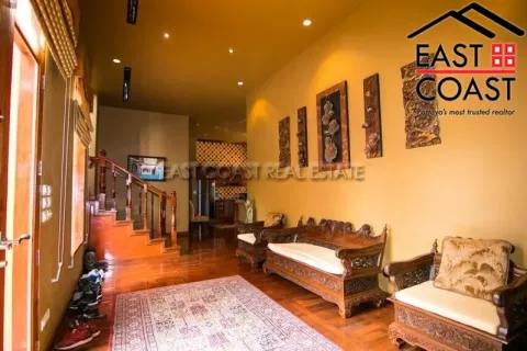 Casa de 3 dormitorios en Pattaya, Tailandia № 213790 - foto 5