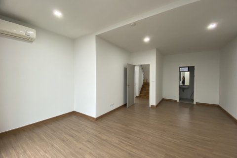 Townhouse à Lat Krabang, Bangkok, Thaïlande 3 chambres № 170475 - photo 5