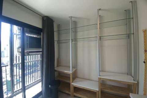 Studio in the Condo in Huai Khwang, Bangkok, Thailand  № 170478 - photo 6