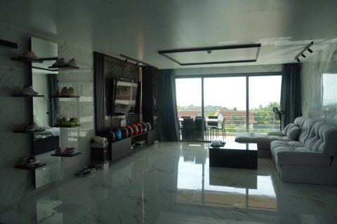 Студия в кондо в Паттайе, Таиланд № 170474 - фото 2