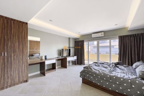 Studio in the Condo on Jomtien Beach, Pattaya, Thailand № 53704