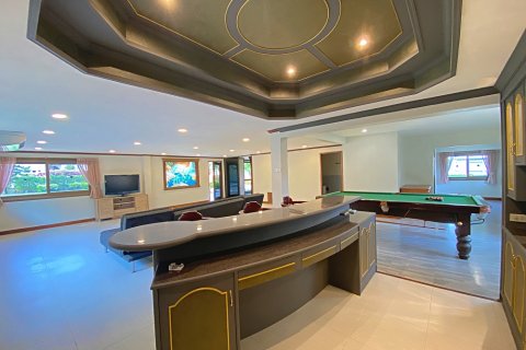Villa in Hua Hin, Thailand 4 bedrooms № 168793 - photo 16