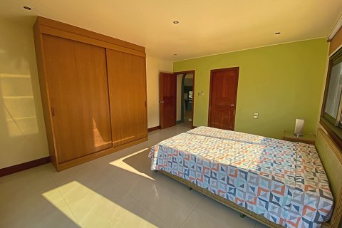 Villa in Hua Hin, Thailand 4 bedrooms № 168793 - photo 29