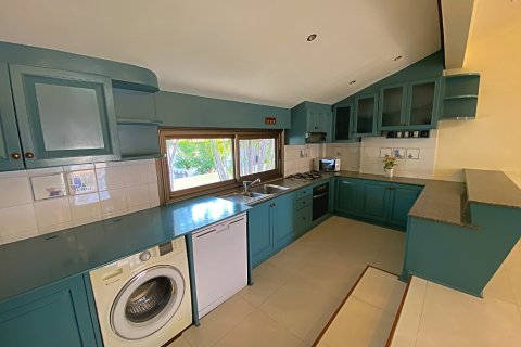 Villa in Hua Hin, Thailand 4 bedrooms № 168793 - photo 23